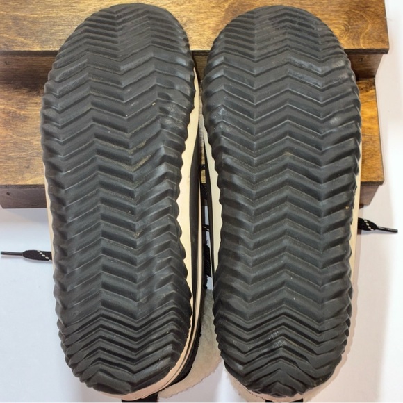 JBU Ali Waterproof Bootie Black Outdoor Faux Fur Rain Snow Ankle Boot Sz 11 - Picture 5 of 7